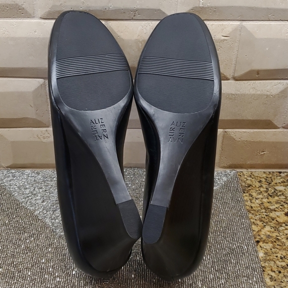 SOLD!!! NATURALIZER Black Leather Wedges - Size 12 - Picture 5 of 8